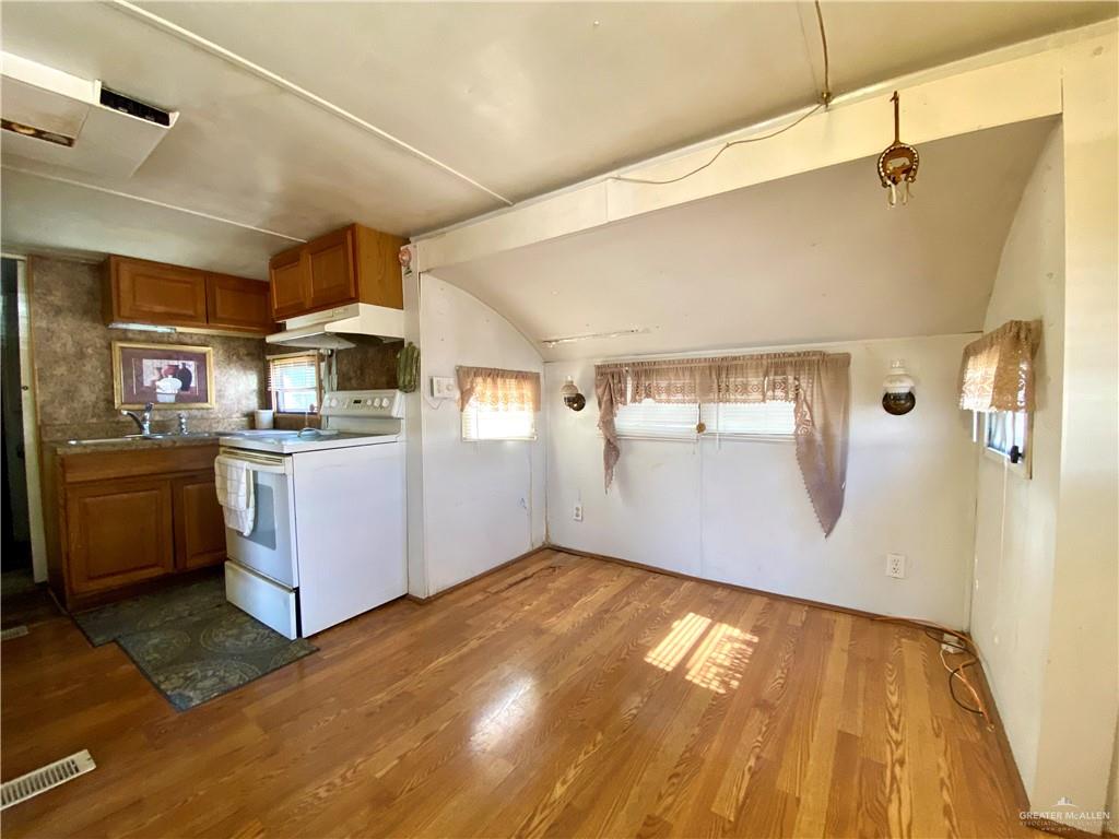 Photo 5 of 187 Ash Street