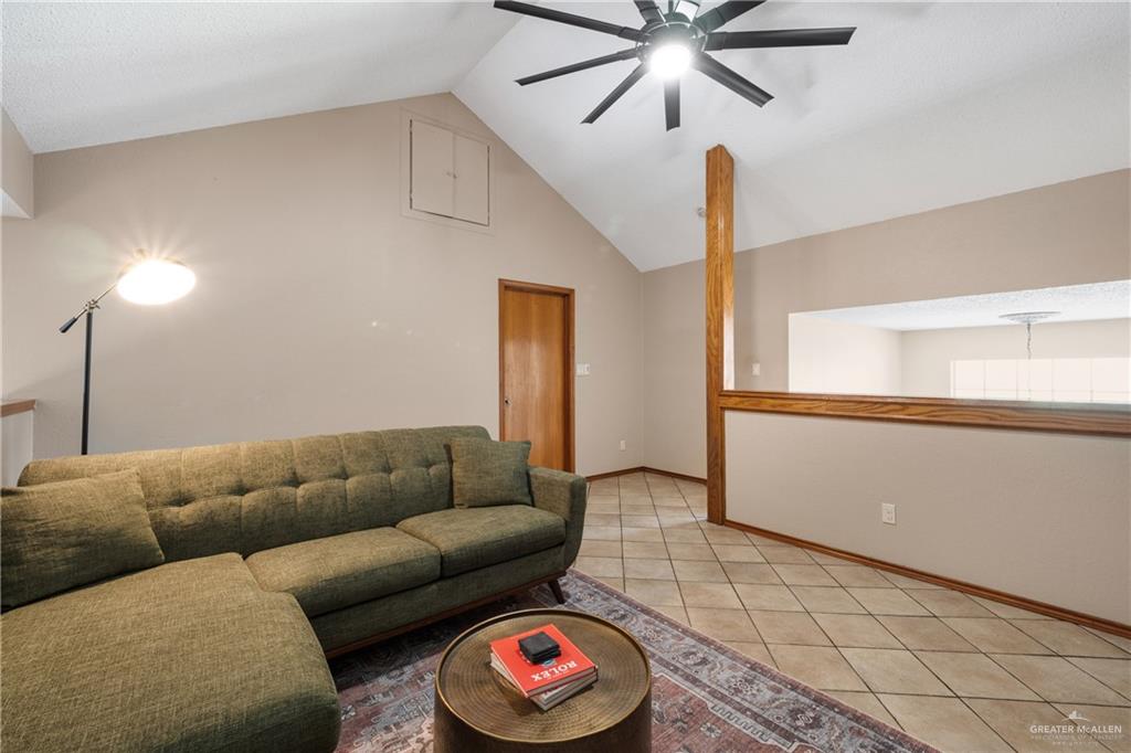 Photo 16 of 113 Pelican Avenue