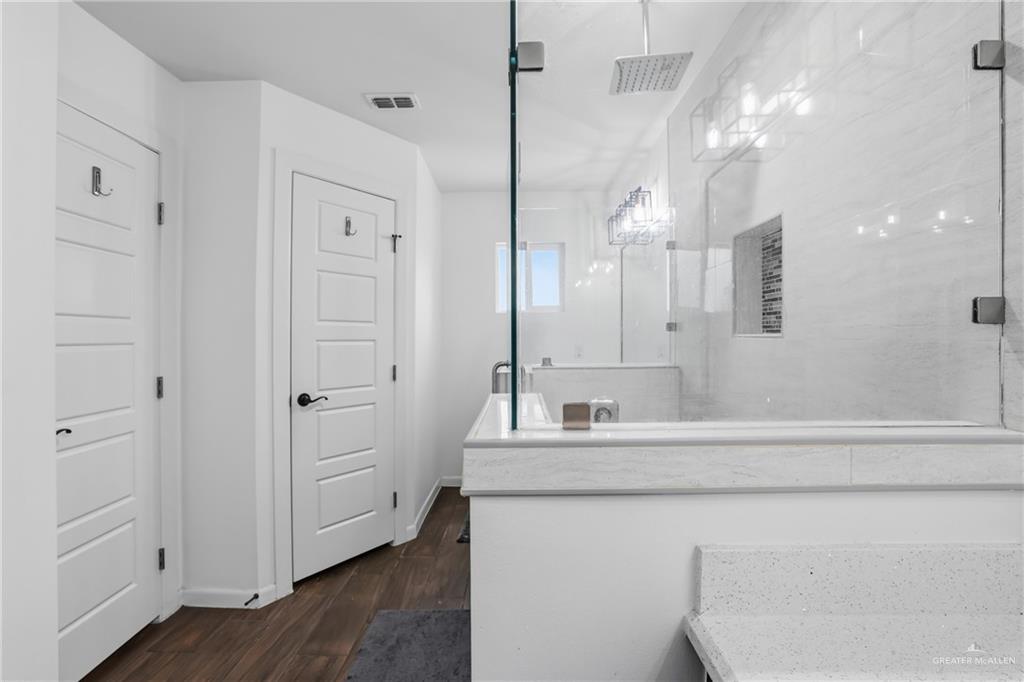 Photo 12 of 4602 Vikings Drive