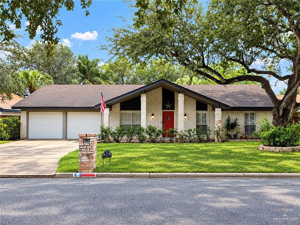 Photo 1 of 412 Kerria Avenue, McAllen