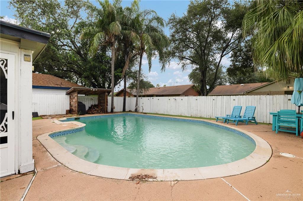 Photo 11 of 412 Kerria Avenue