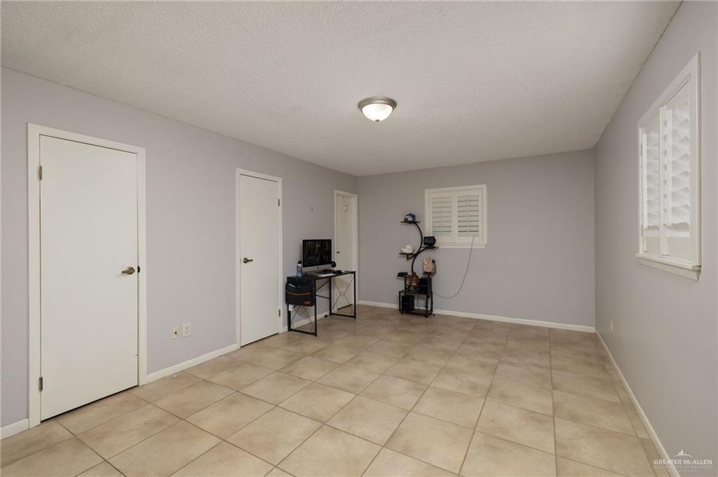 Photo 5 of 412 Kerria Avenue