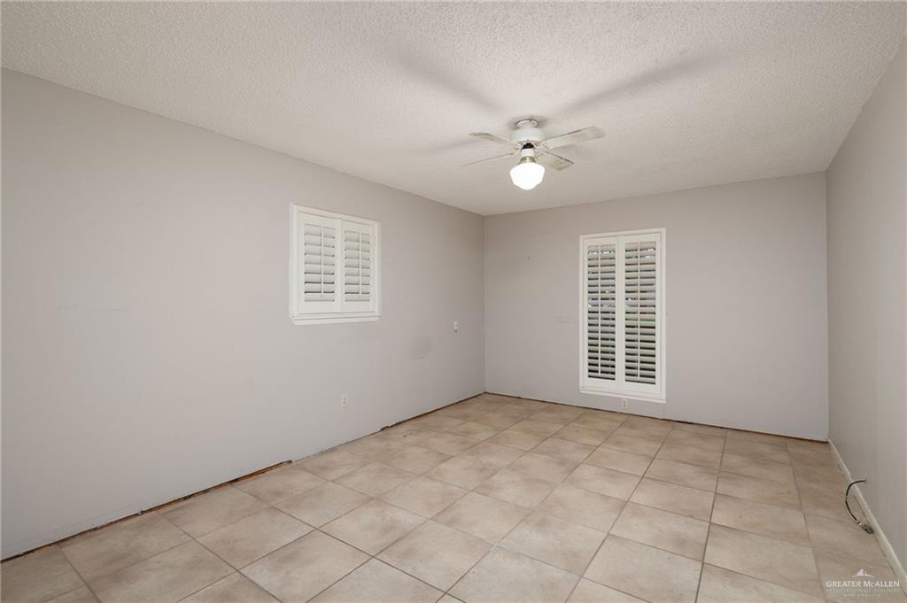 Photo 7 of 412 Kerria Avenue