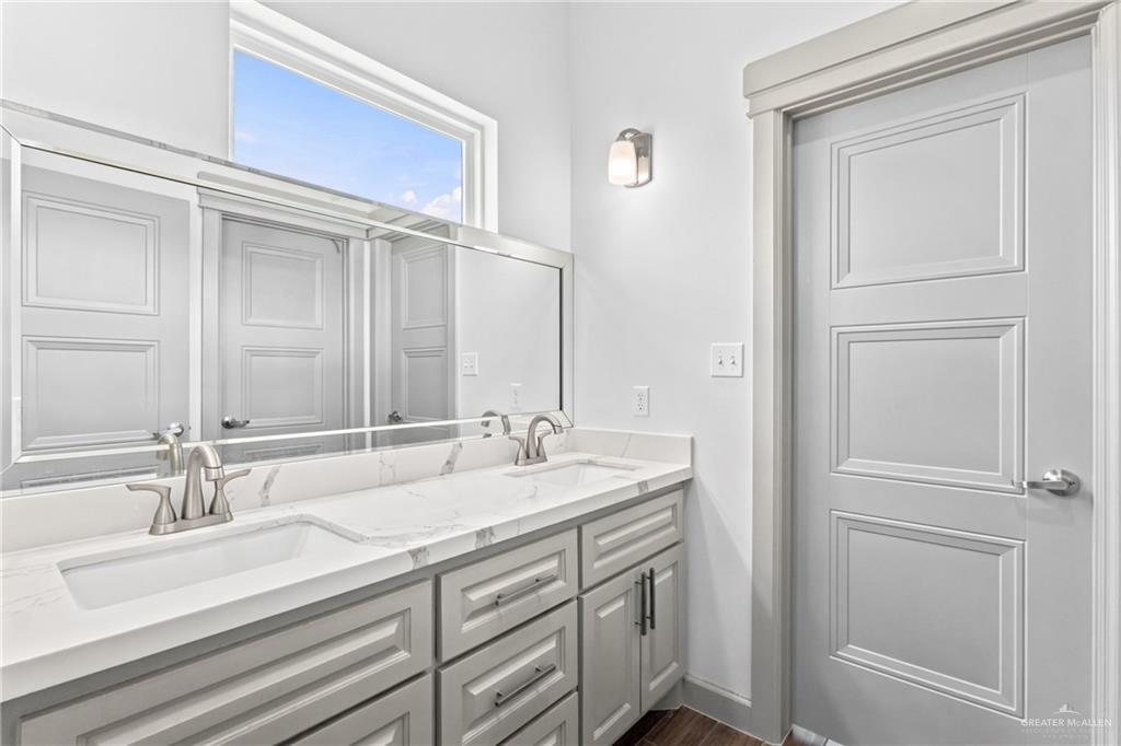 Photo 16 of 120 Canteros Drive