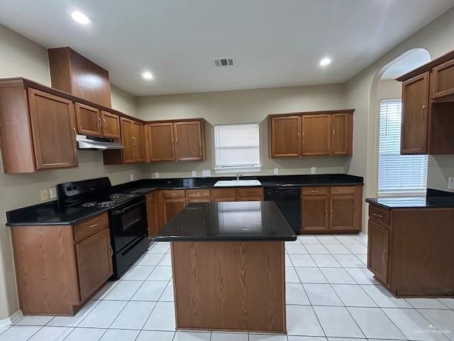 Photo 4 of 4510 Santa Inez Street