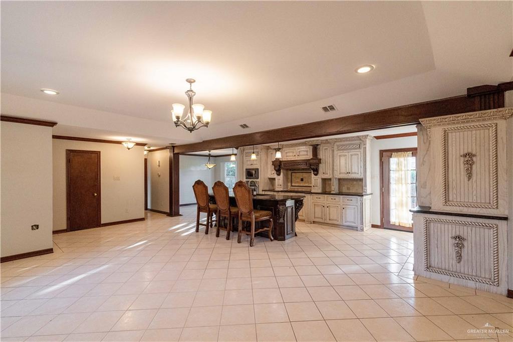 Photo 4 of 1302 Cardinal Avenue
