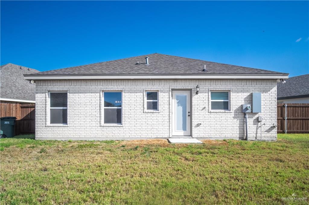 Photo 21 of 590 Live Oak Street