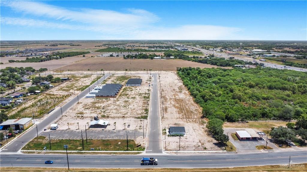 Photo 4 of 204 Royal Palm Drive