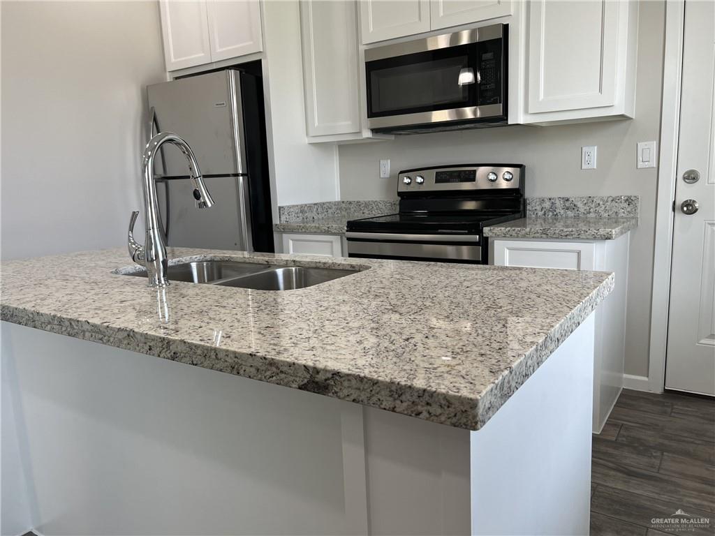 Photo 2 of 5609 Sandpiper Avenue #3