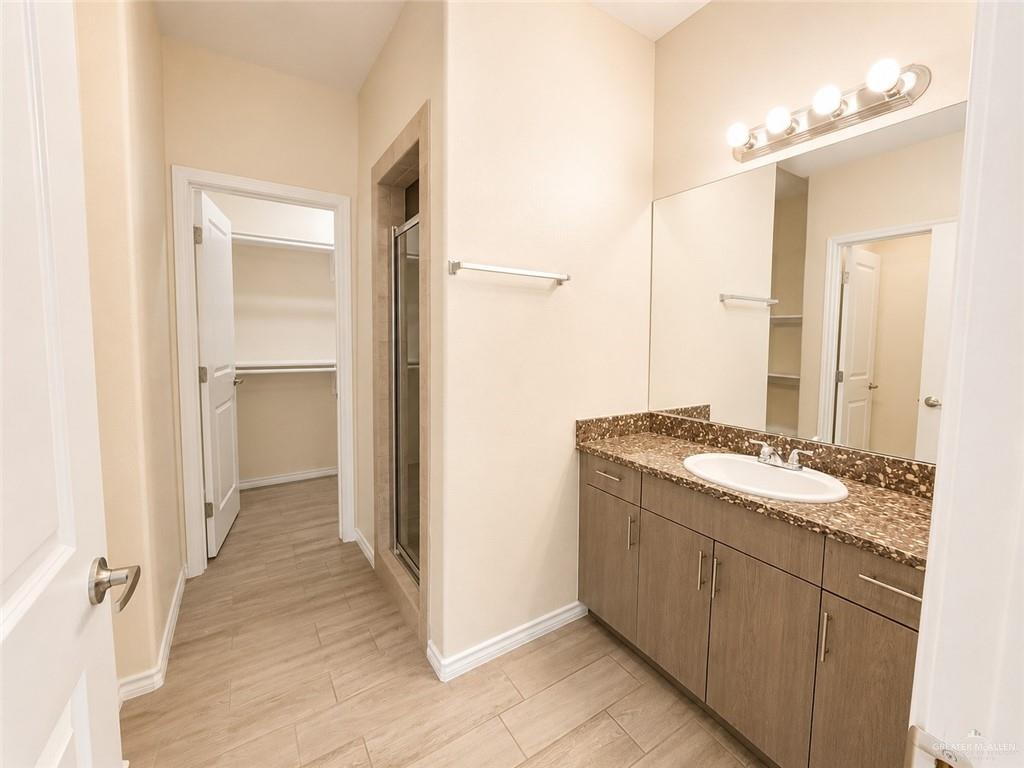 Photo 7 of 5106 Hiawatha Drive #4