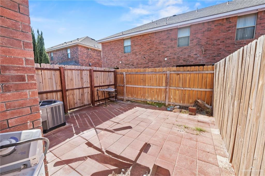 Photo 11 of 106 48th Lane