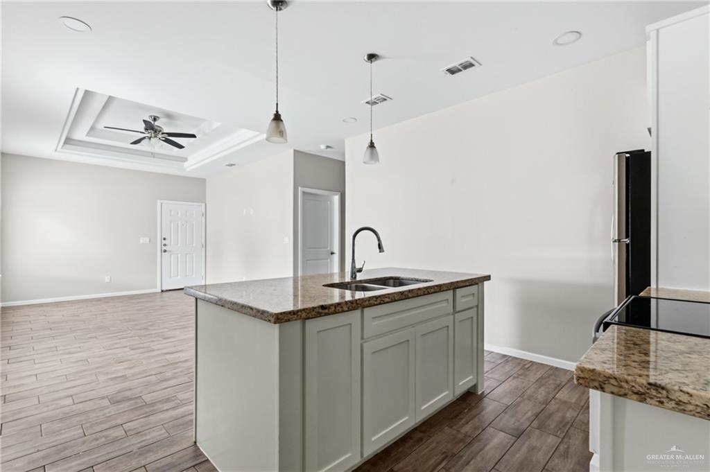 Photo 5 of 5909 Sandpiper Avenue