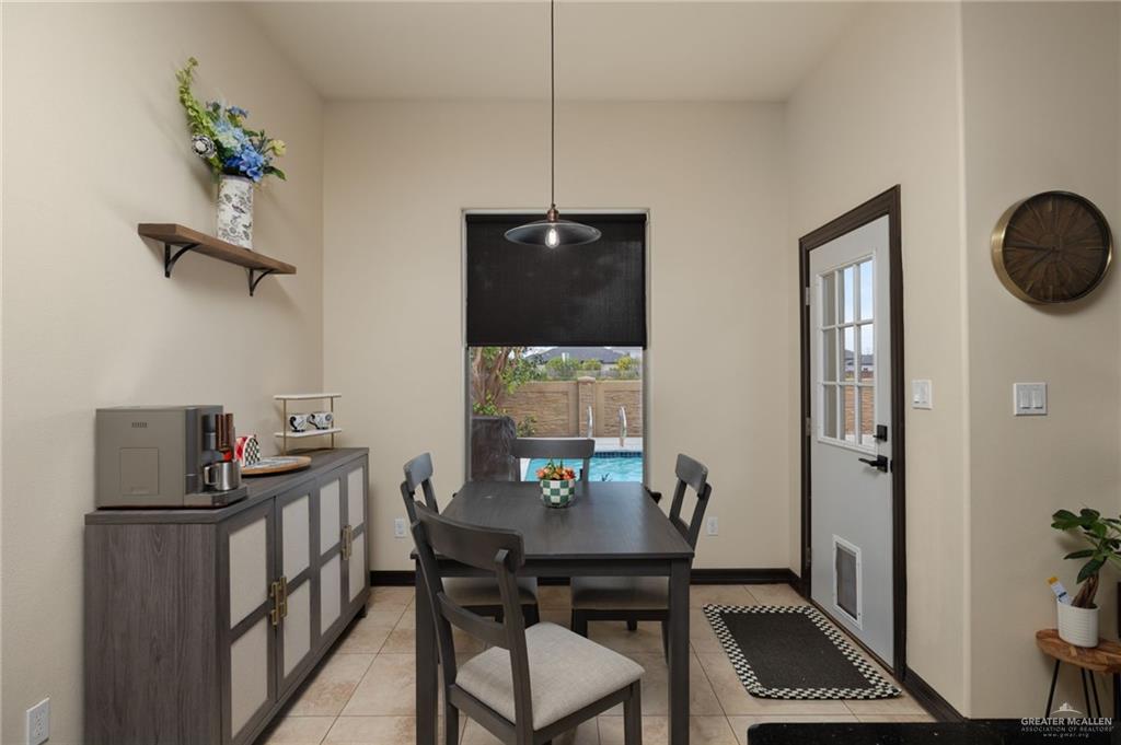 Photo 8 of 3312 Monroe Avenue