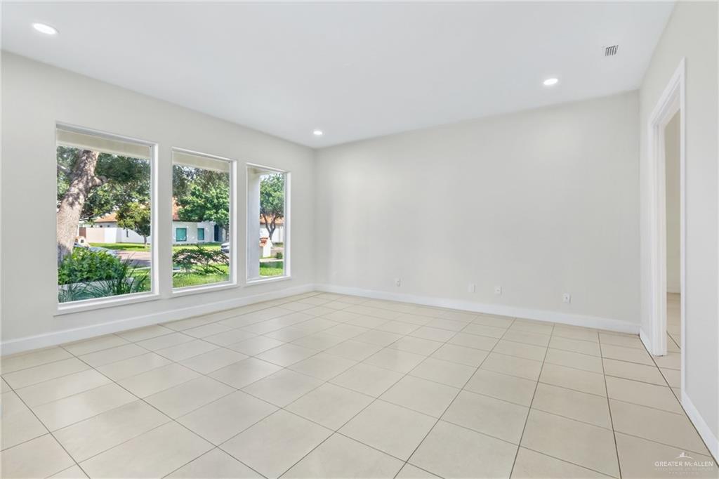 Photo 4 of 2224 45th Street