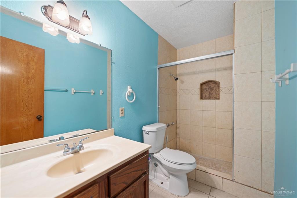 Photo 18 of 605 8th Street