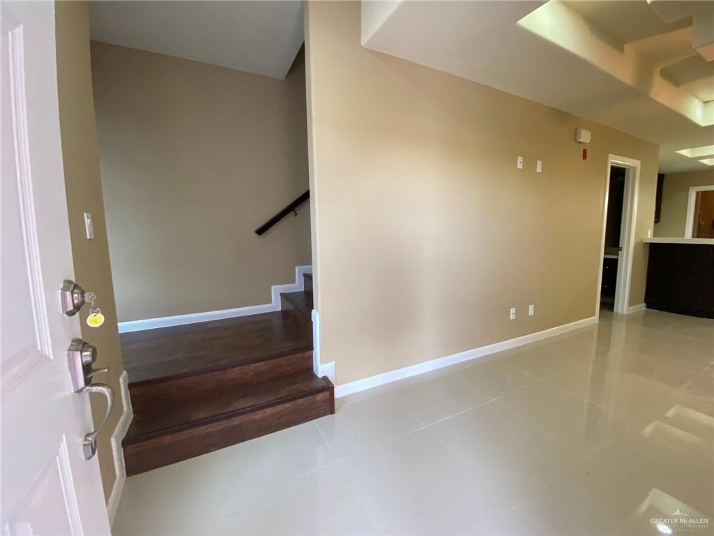 Photo 24 of 1204 Pineridge Avenue #4