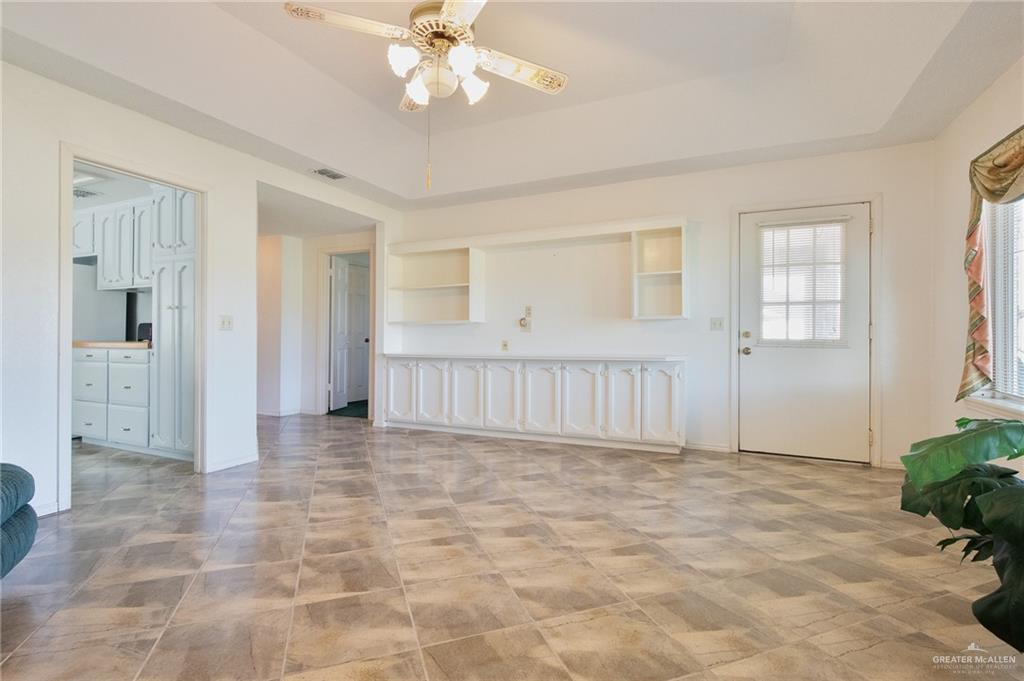 Photo 14 of 2725 Ashley Court