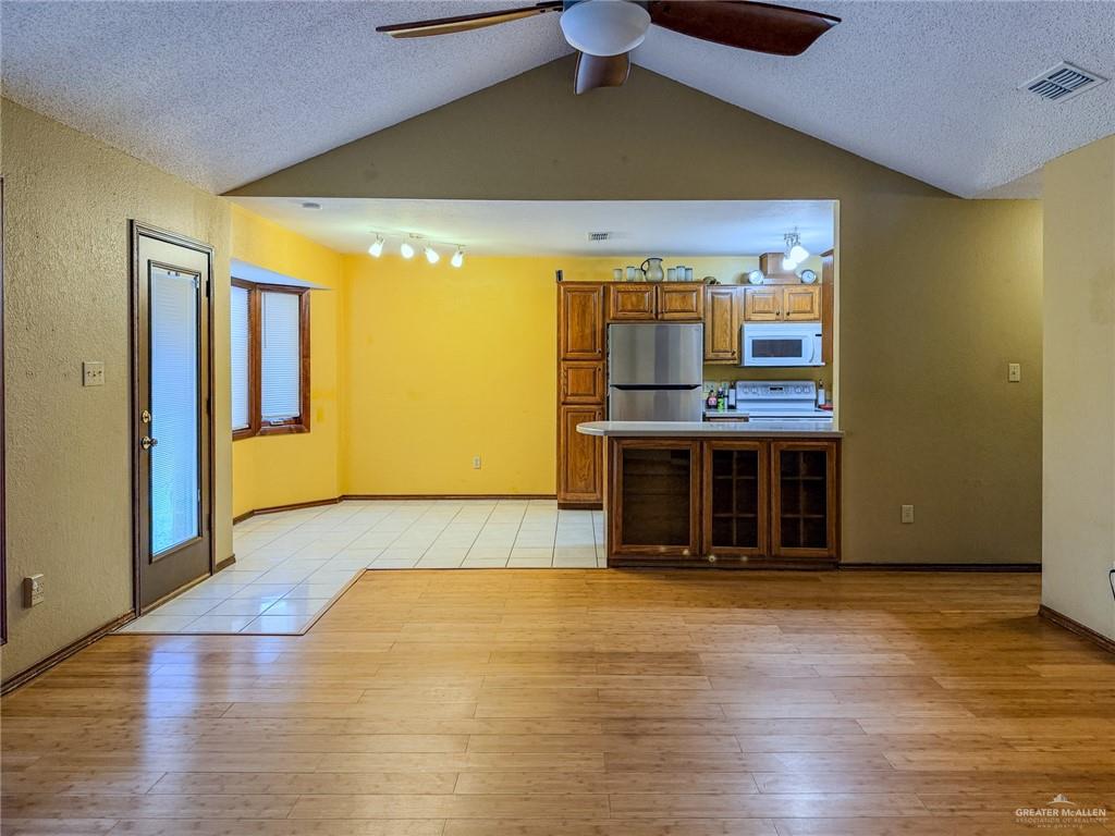 Photo 8 of 1705 Wendy Drive