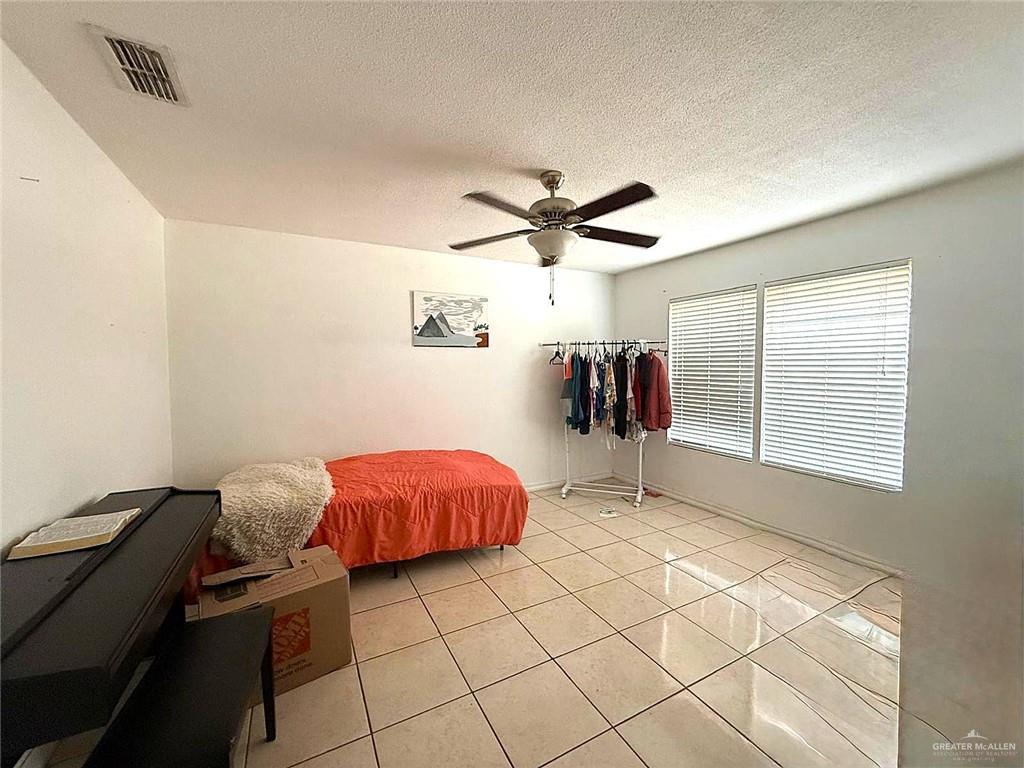 Photo 2 of 501 Tamarack Avenue