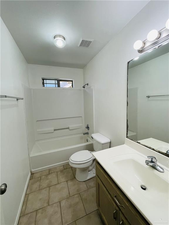 Photo 10 of 2401 Moonlight Lane