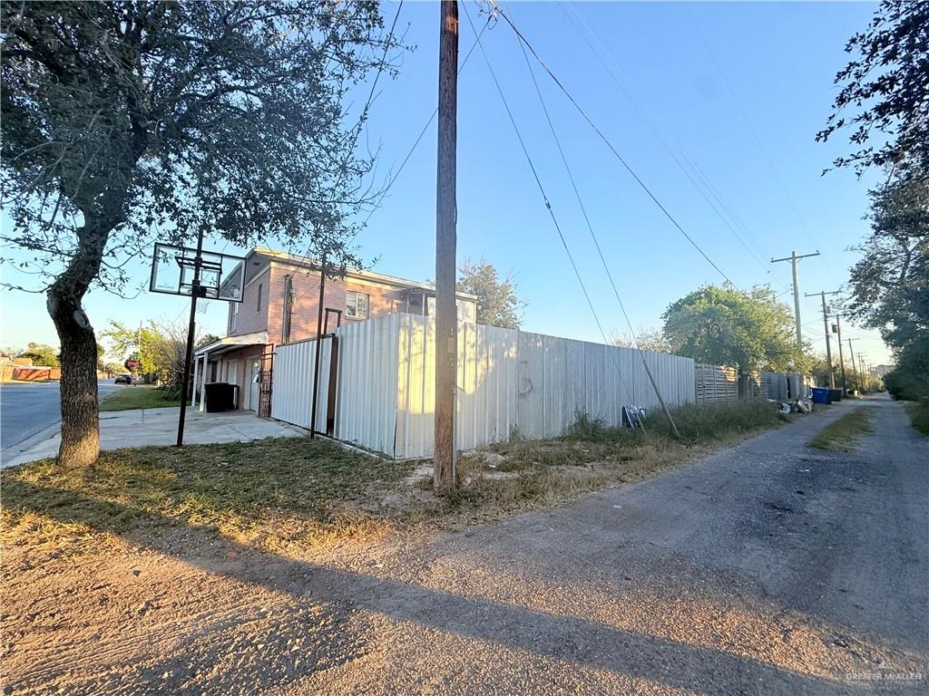 Photo 9 of 1021 17th Street