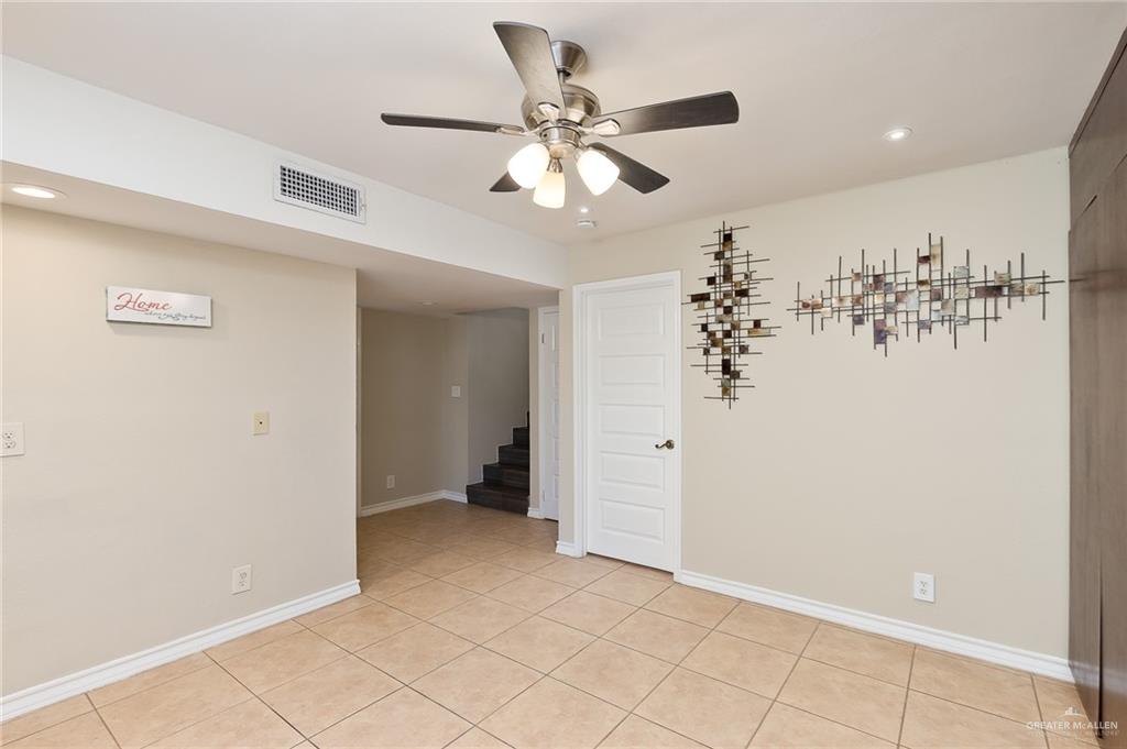 Photo 11 of 2716 27th Lane