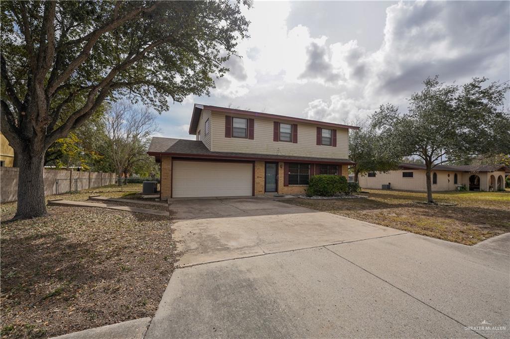 Photo 2 of 204 Gomez Drive
