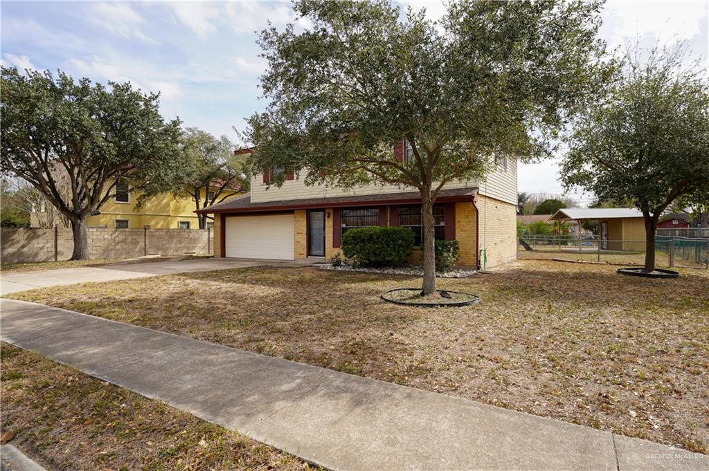 Photo 4 of 204 Gomez Drive