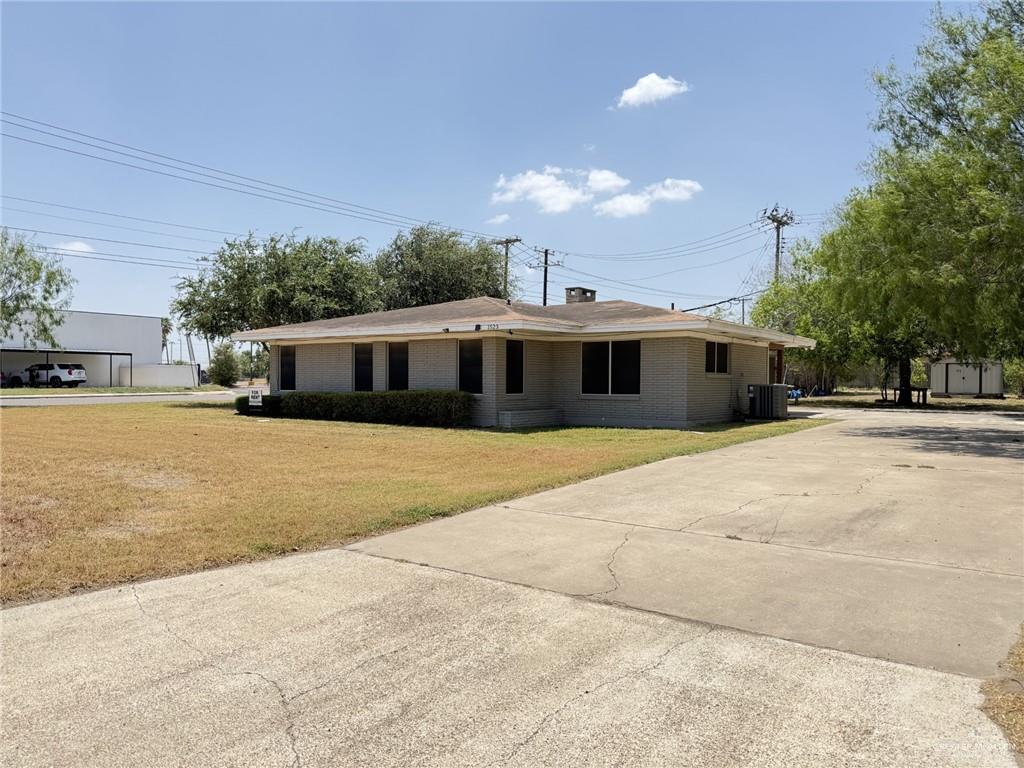 Photo 3 of 1523 10th Avenue