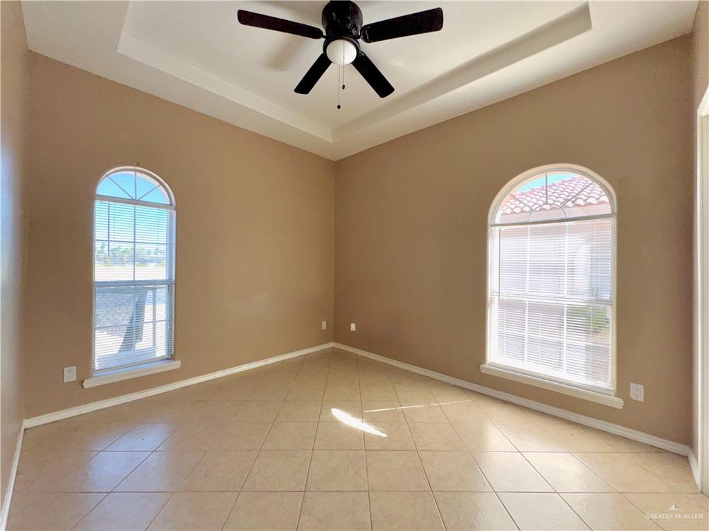 Photo 33 of 602 Buena Vista Drive