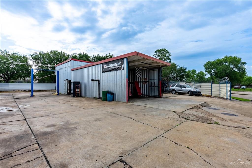 Photo 29 of 11361 Beechnut Street