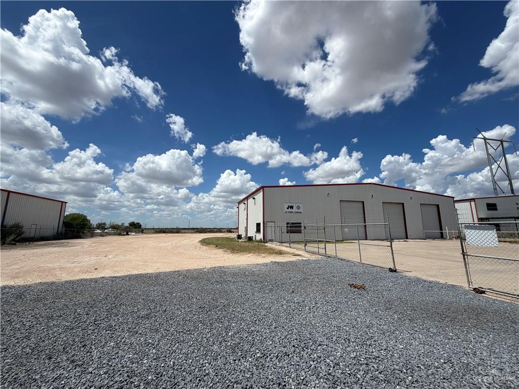 Photo 1 of 4501 US Highway 281, Edinburg