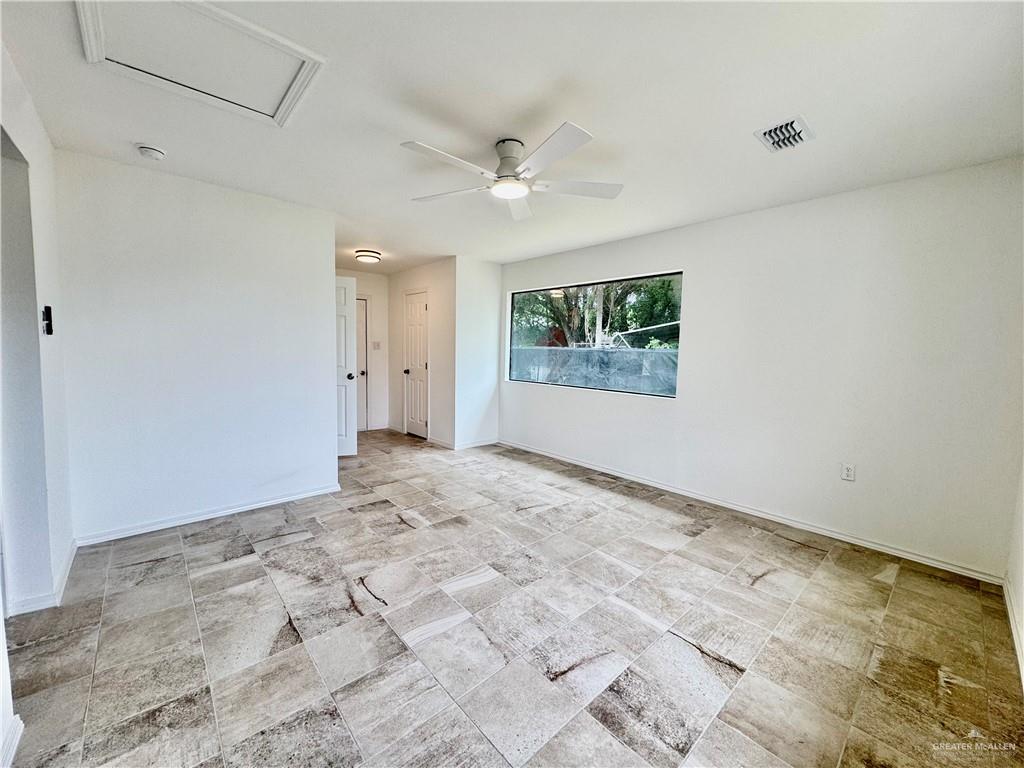 Photo 17 of 106 Aldrin Street