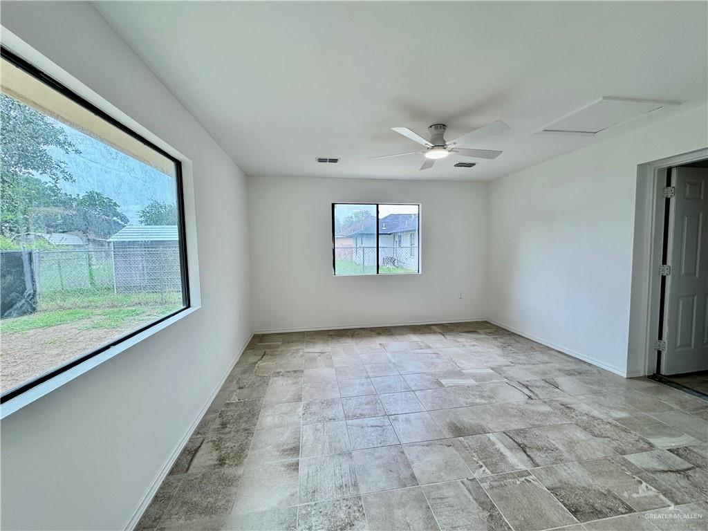 Photo 20 of 106 Aldrin Street