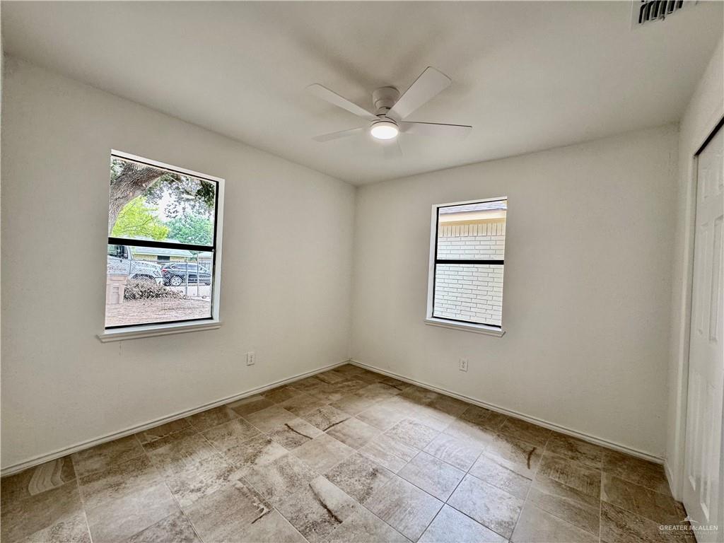 Photo 26 of 106 Aldrin Street