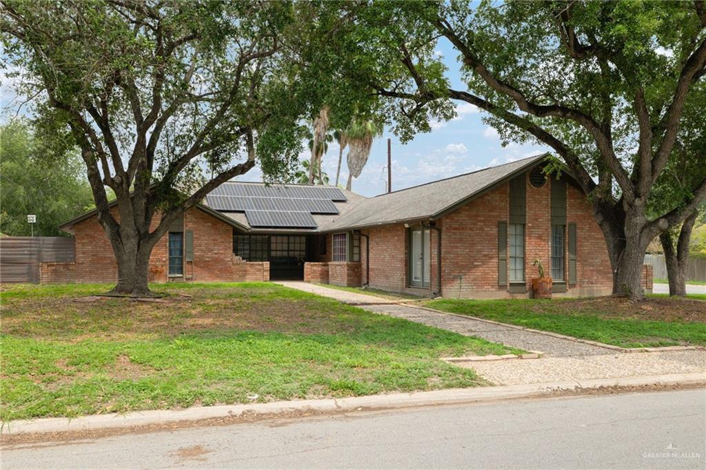 Photo 1 of 400 Iris Avenue, McAllen