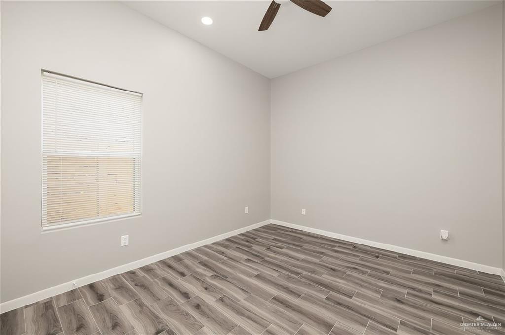 Photo 10 of 704 25th Street