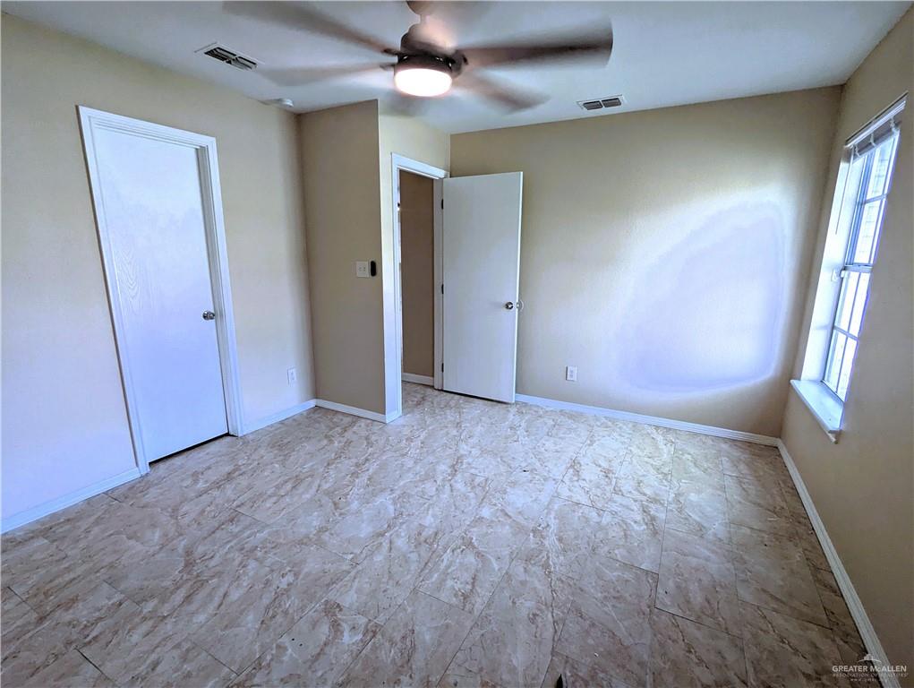 Photo 3 of 1002 Stonegate Drive