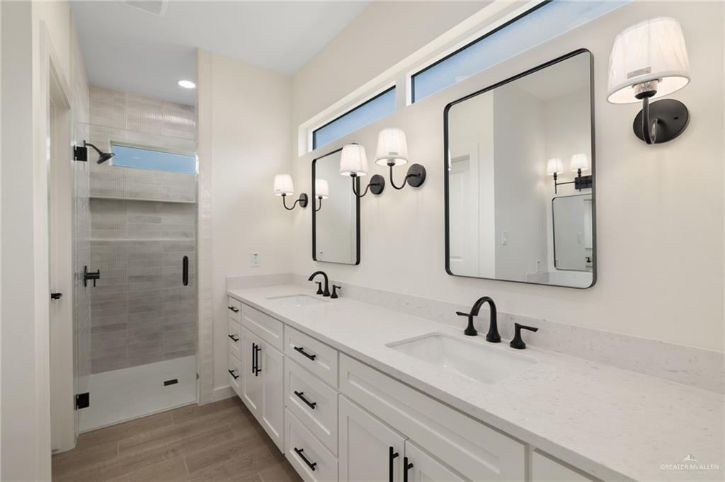 Photo 9 of 2813 Alyna Avenue