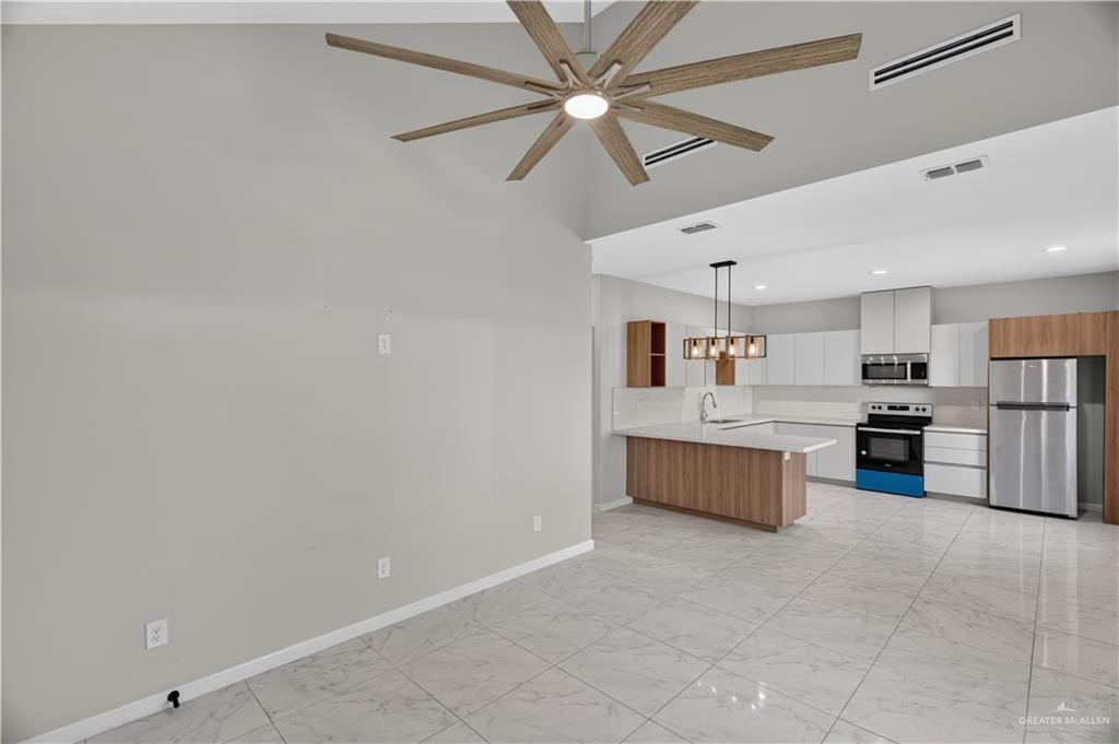 Photo 6 of 808 Hidden Hills Street #2