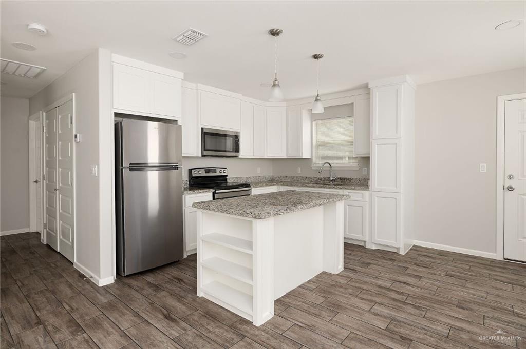 Photo 6 of 1416 Alta Vista Avenue #3