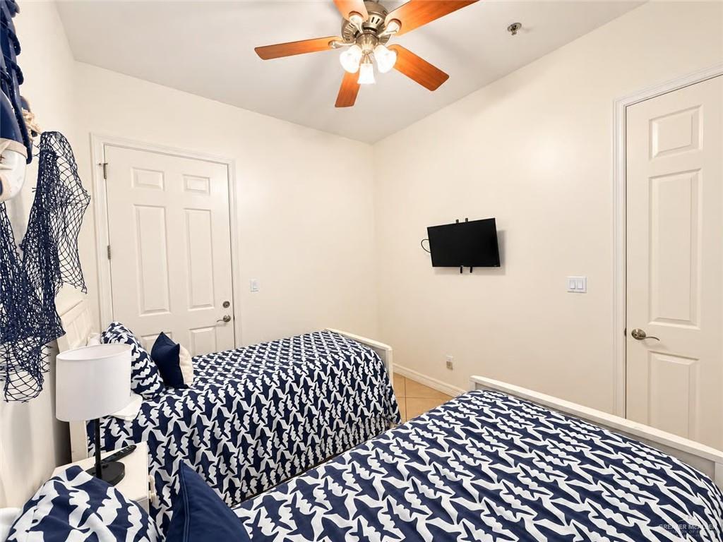 Photo 12 of 114 Swordfish Street #5