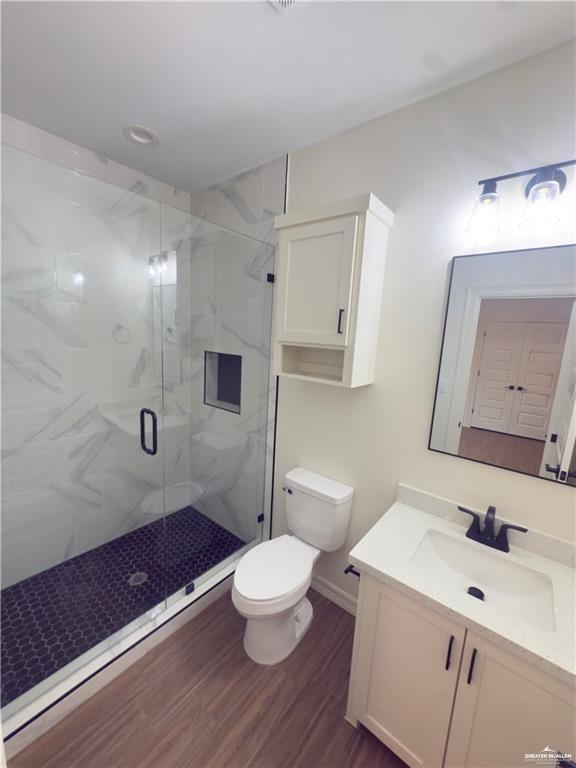 Photo 11 of 1413 Vine Avenue #4