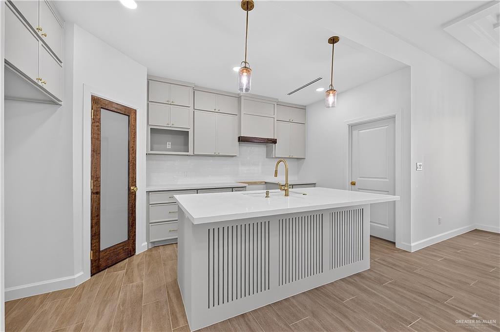 Photo 5 of 3508 Las Brisas Street