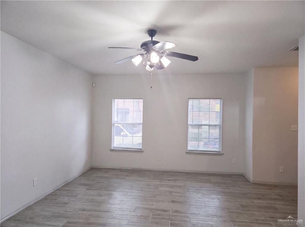 Photo 9 of 2116 6th Street