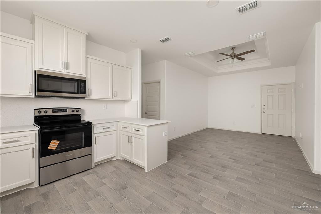 Photo 3 of 806 Linda Street #2