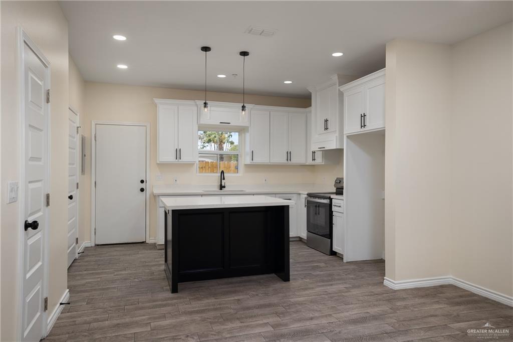 Photo 5 of 208 Kansas Avenue #3