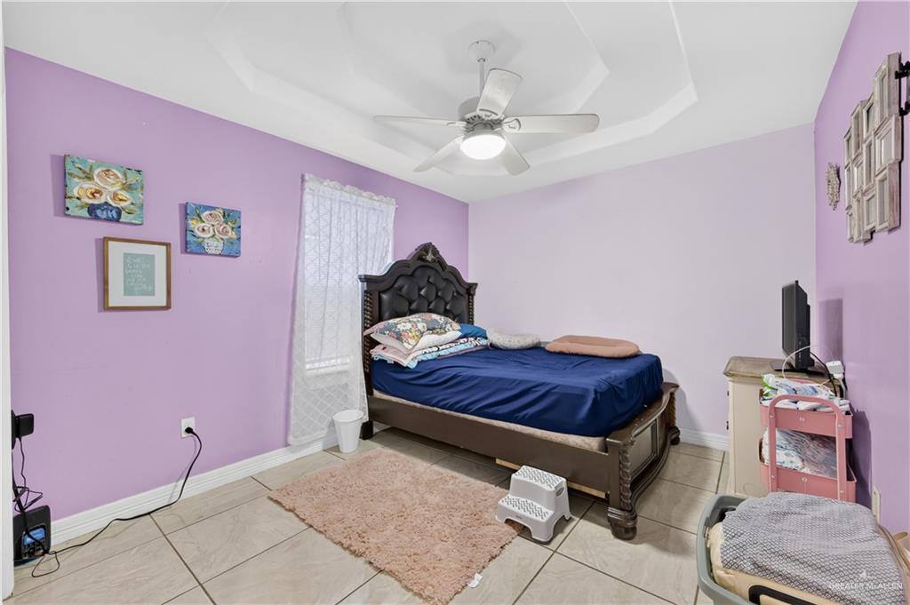 Photo 11 of 723 Margaret Street