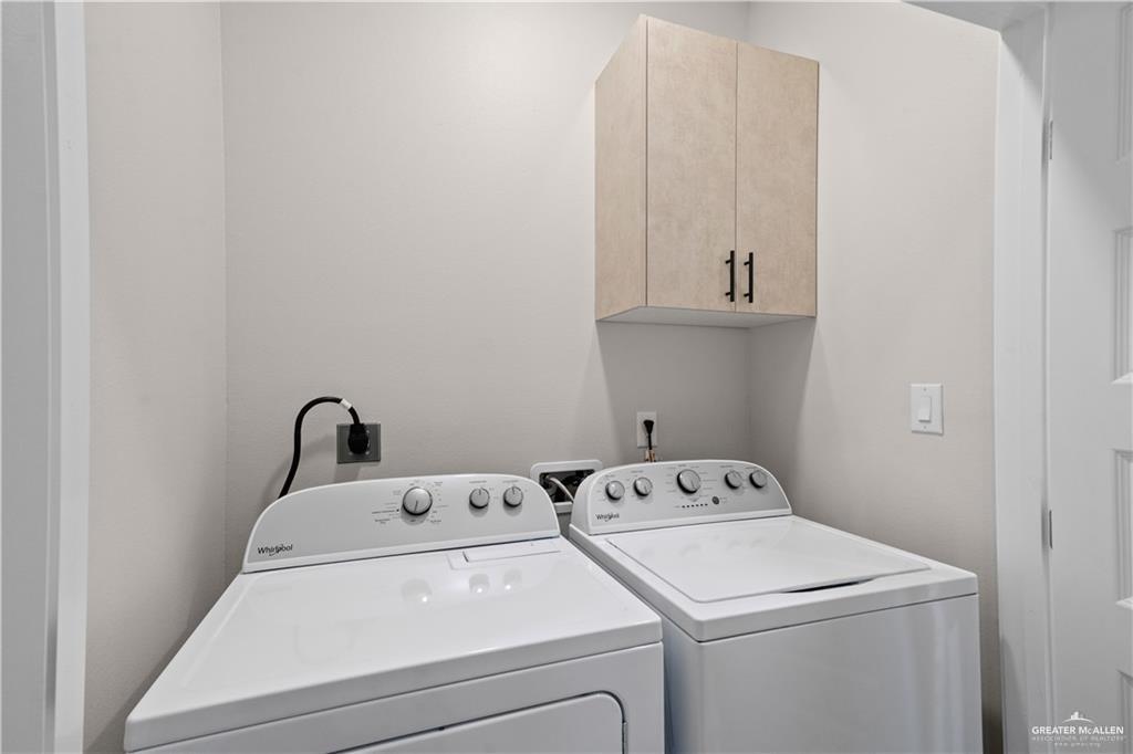 Photo 14 of 405 Onyx Avenue #2