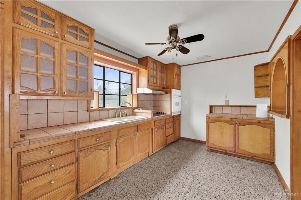 Photo 8 of 704 Beech Avenue